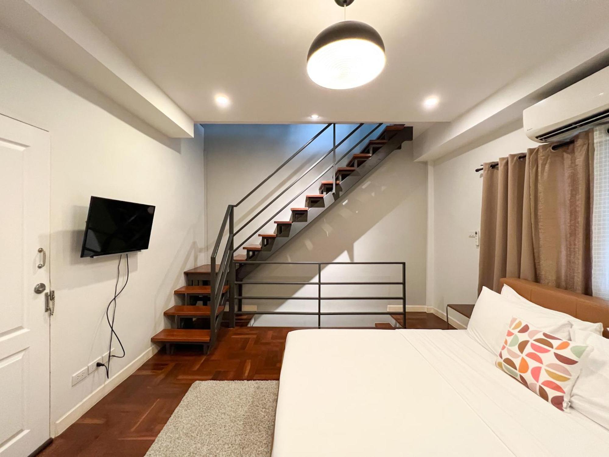 Neveu Premier Residence : Ratchada Bangkok Kültér fotó