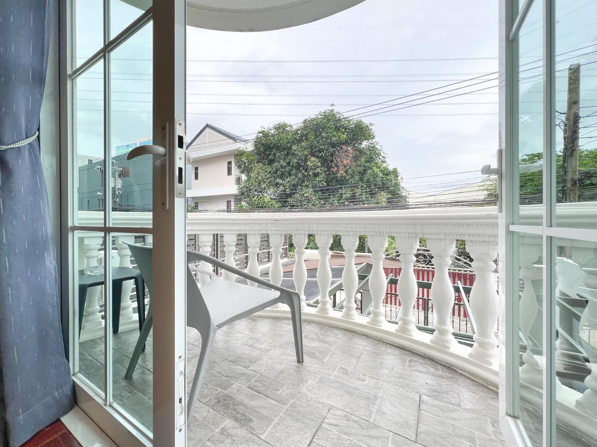 Neveu Premier Residence : Ratchada Bangkok Kültér fotó