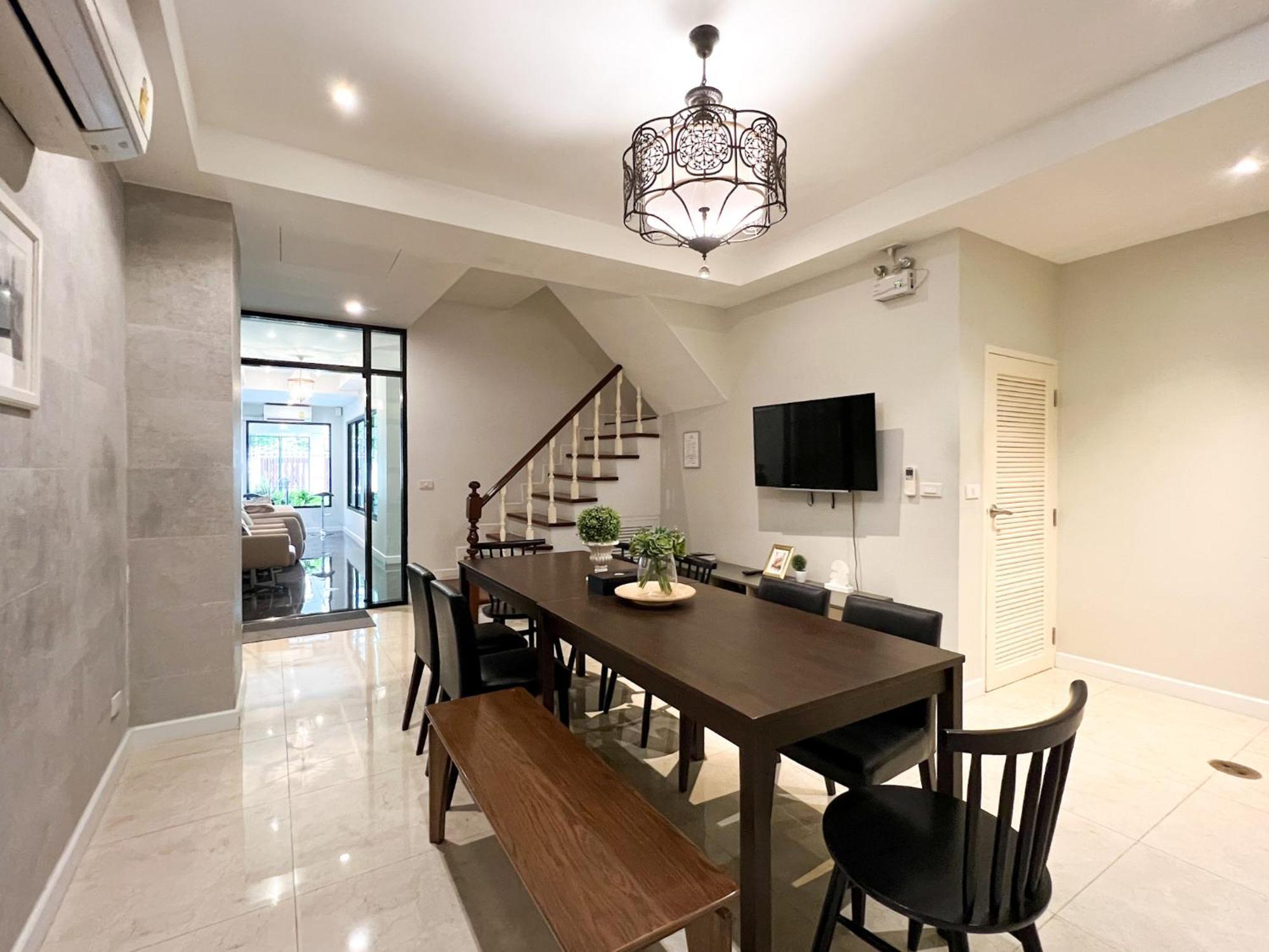 Neveu Premier Residence : Ratchada Bangkok Kültér fotó